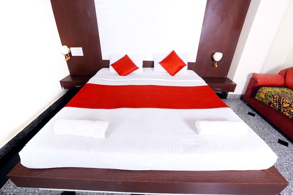 Alegria Paradise Deluxe Double Room, 1 Queen Bed, City View 5