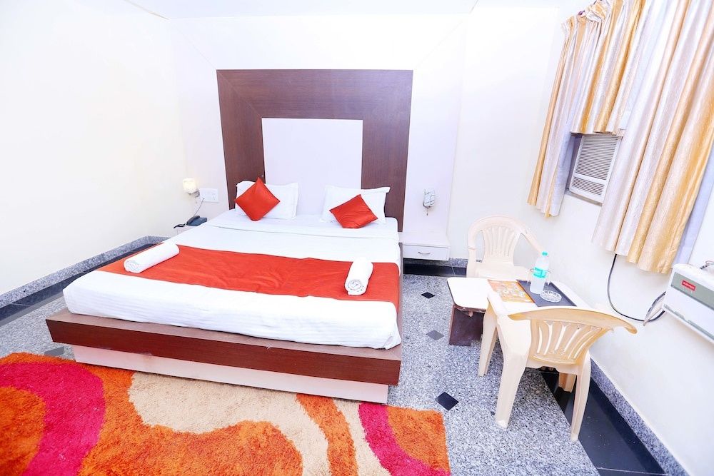 Alegria Paradise Deluxe Double Room, 1 Queen Bed, City View 6