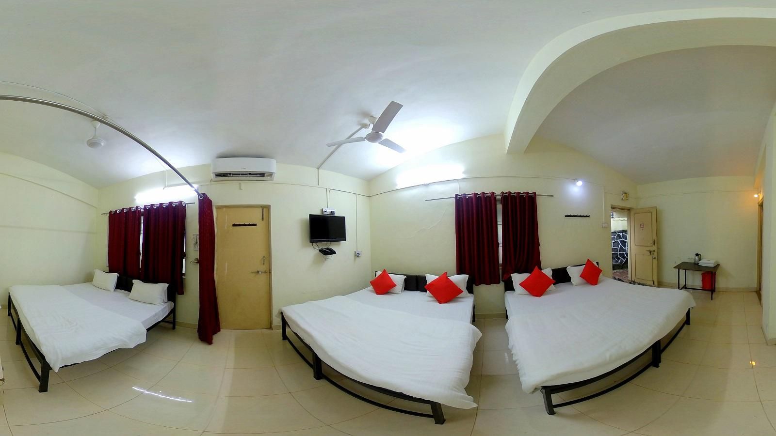 Quadruple Family Room with Air Conditioning