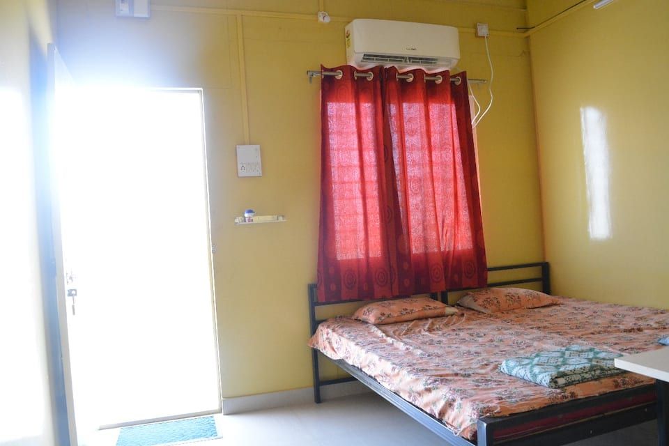 Compact Double AC Room