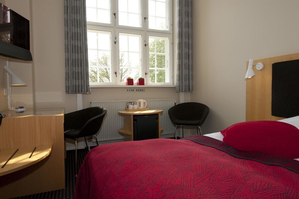 Hotel Koldingfjord Single Room, 1 Queen Bed, Fjord View, Main Building 3