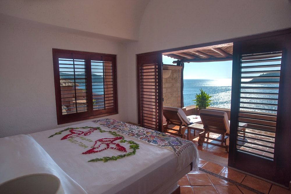 La Casa Que Canta Oceanfront Terrace Suite 2