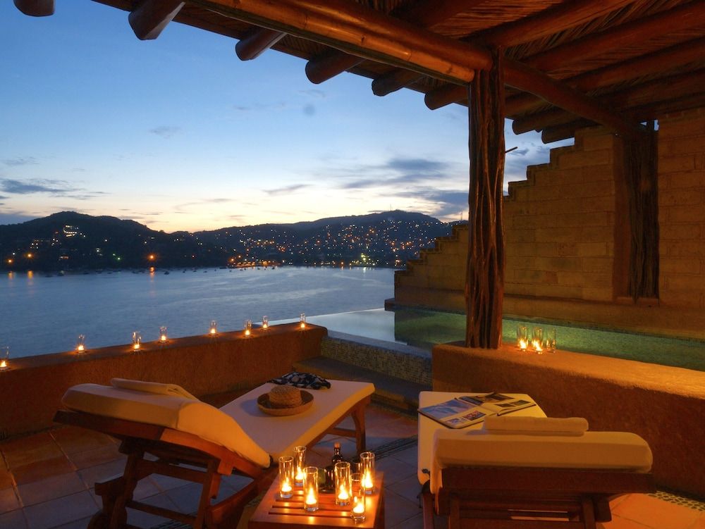 La Casa Que Canta Oceanfront Master Pool Suite 2