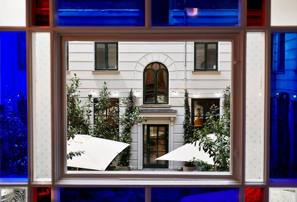 undefined Coco Hotel 4