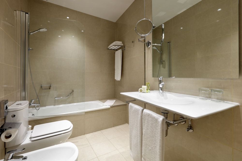 undefined Hotel Eurostars Regina 9