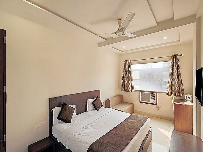 HOTEL DELUX INN  Executive Room 4