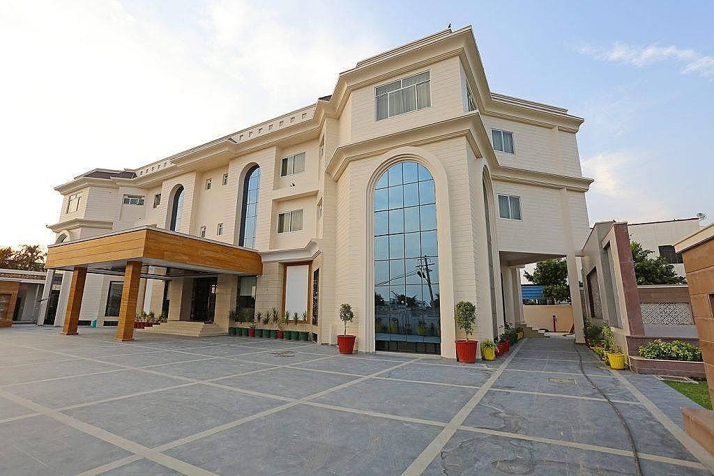 undefined Hotel JJ Valley 7