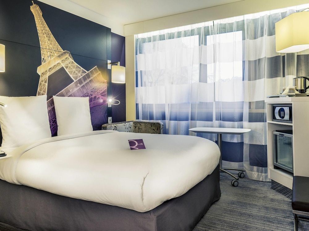 undefined Mercure Paris Centre Tour Eiffel 8