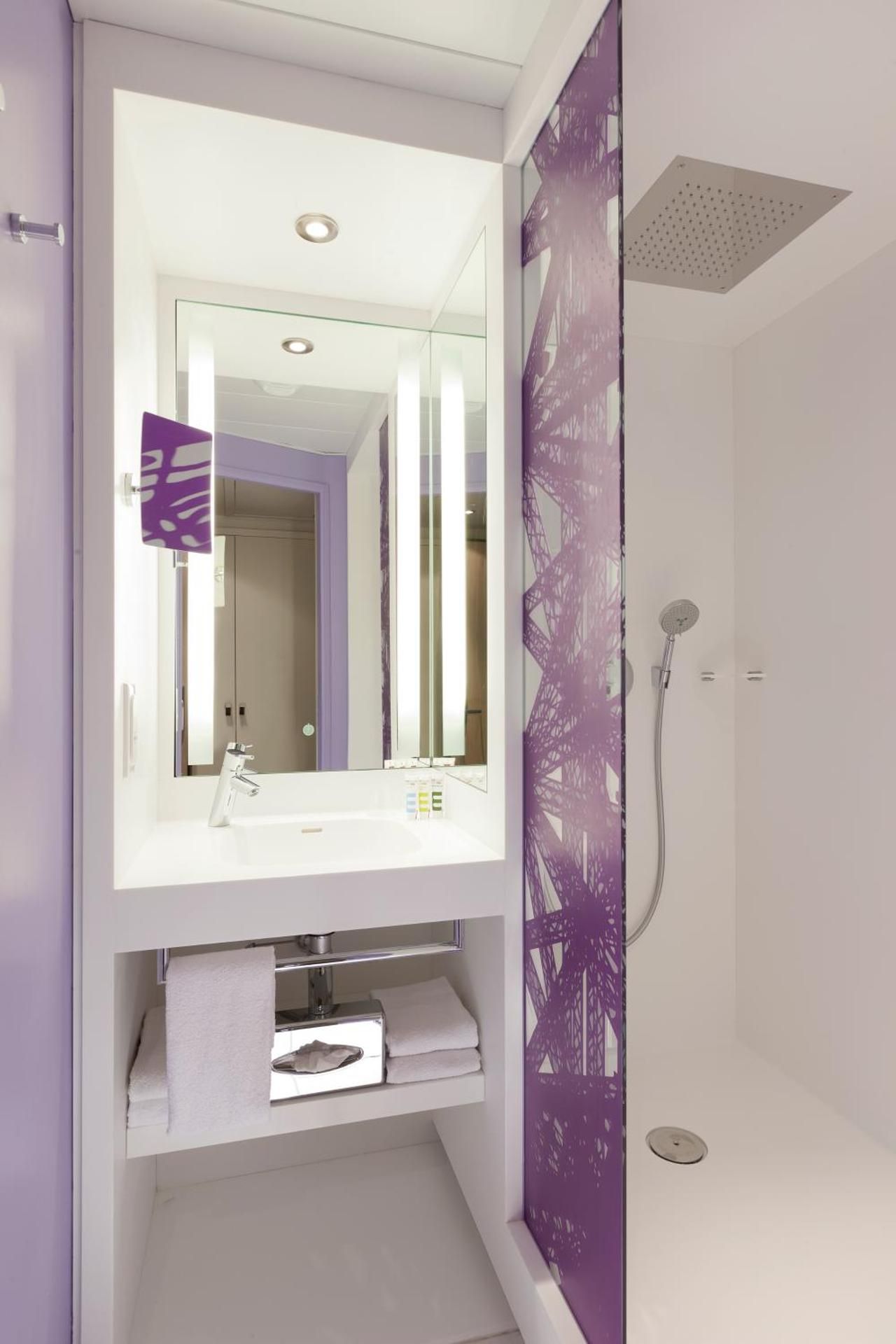 undefined Mercure Paris Centre Tour Eiffel 6