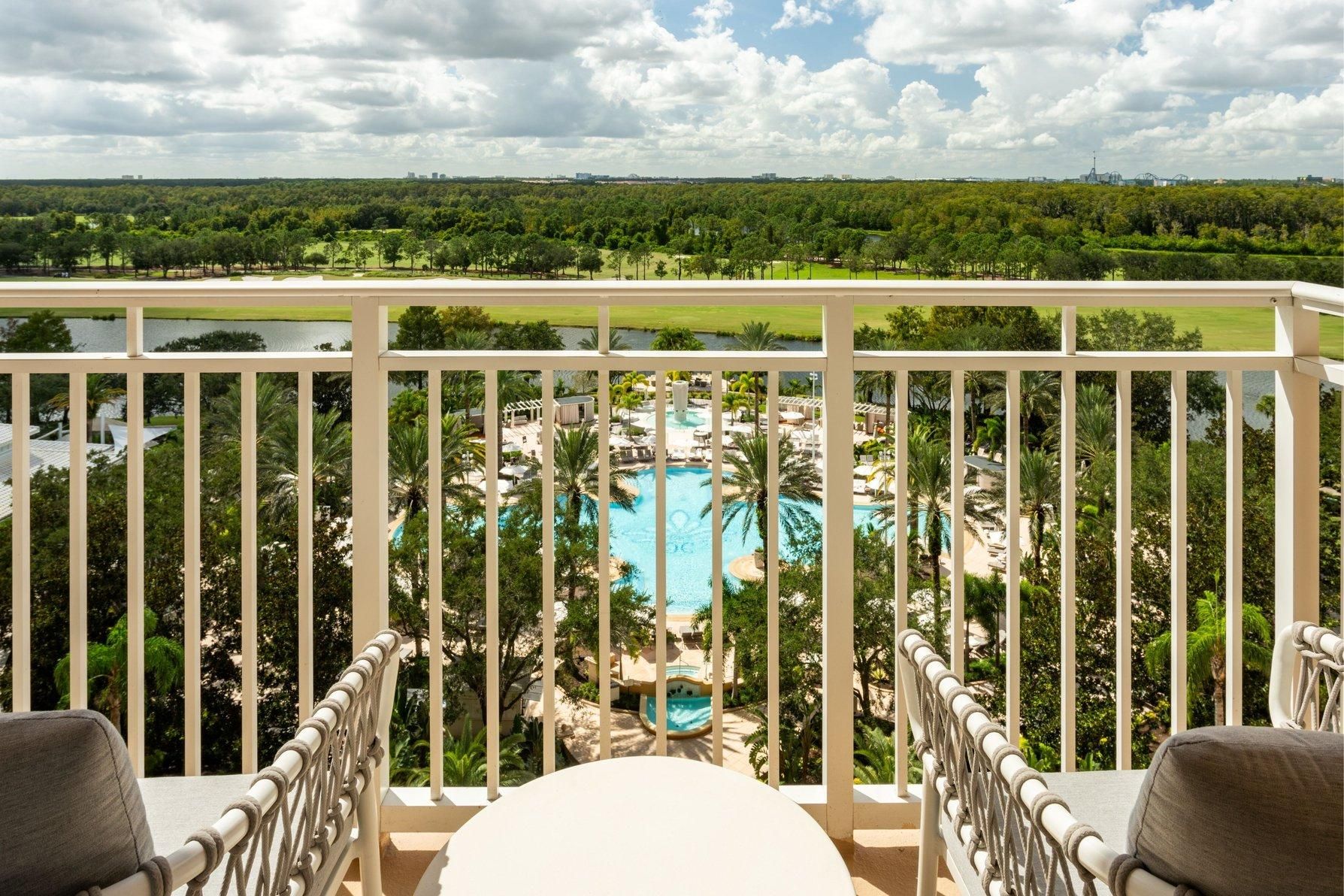 Lakefront, Guest room, 1 King, Sofa bed, Pool view
