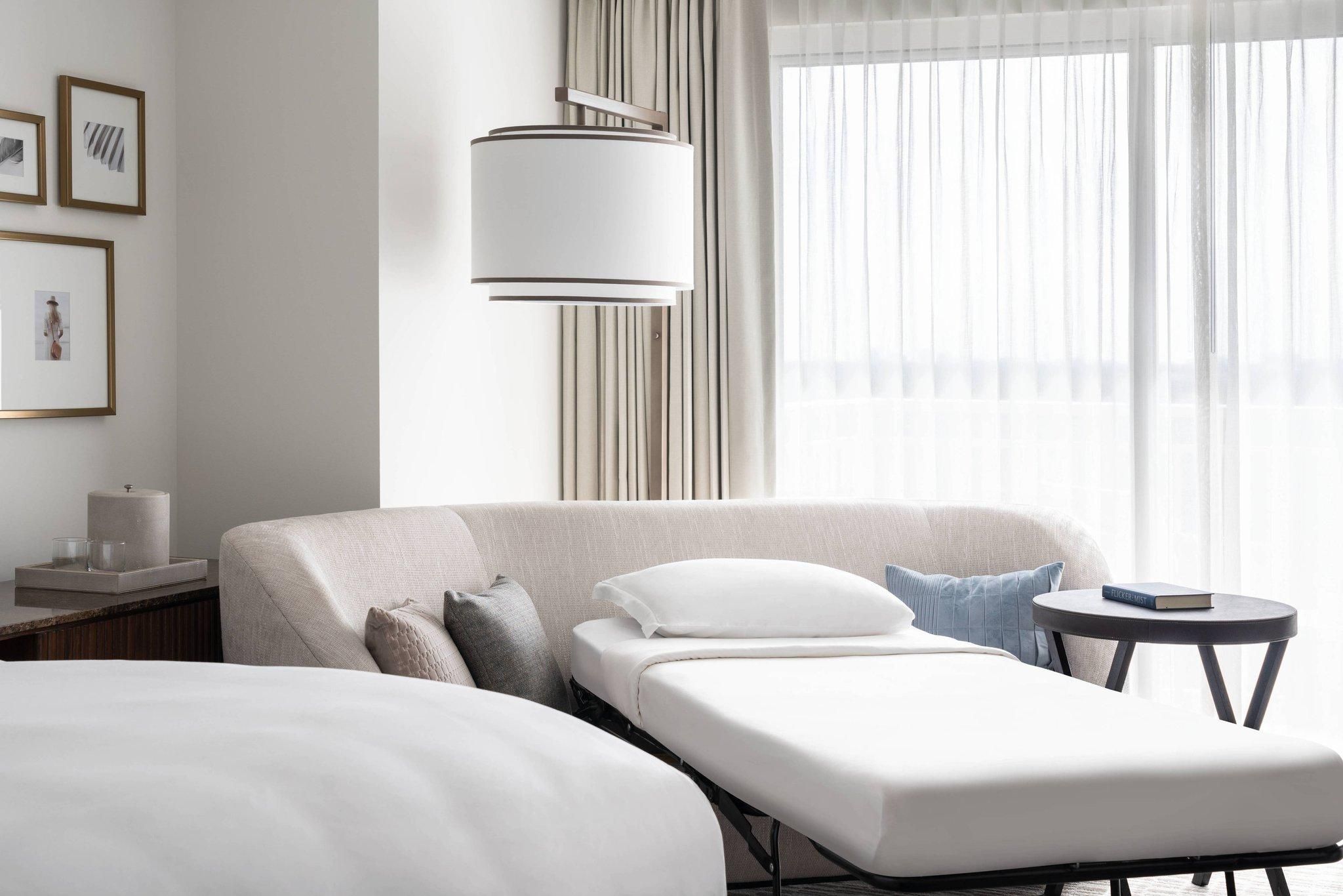 Resort View, Guest room, 1 King, Sofa bed
