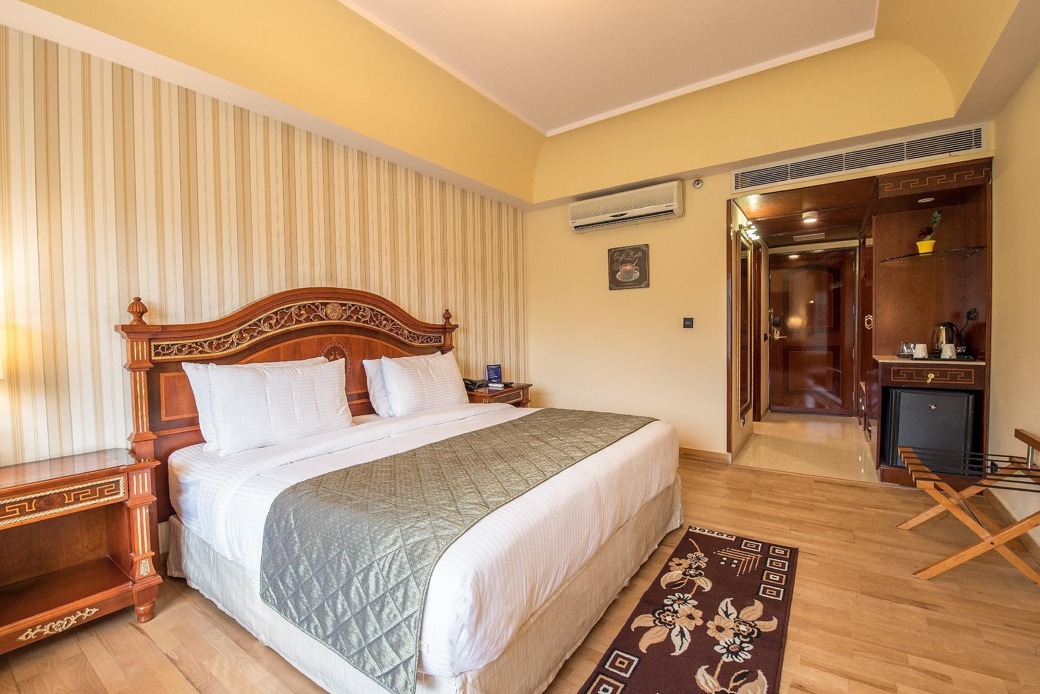 Hotel Celebration Gardens Deluxe Room 5