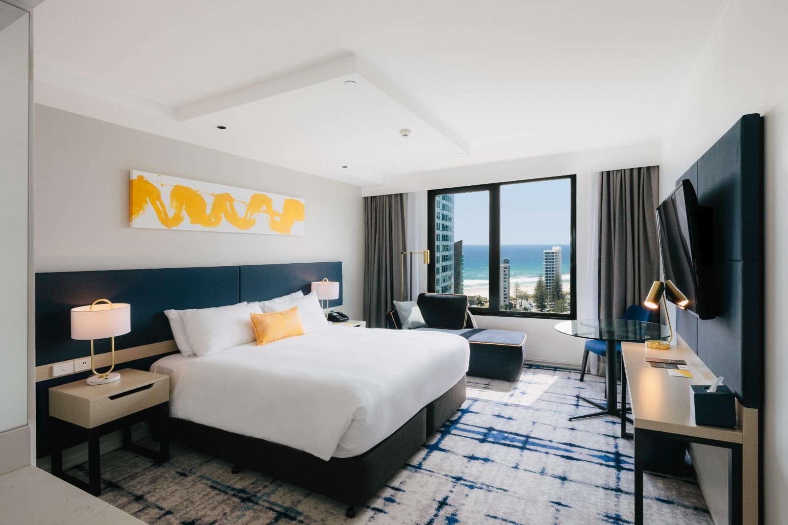 1 King Premium Ocean View