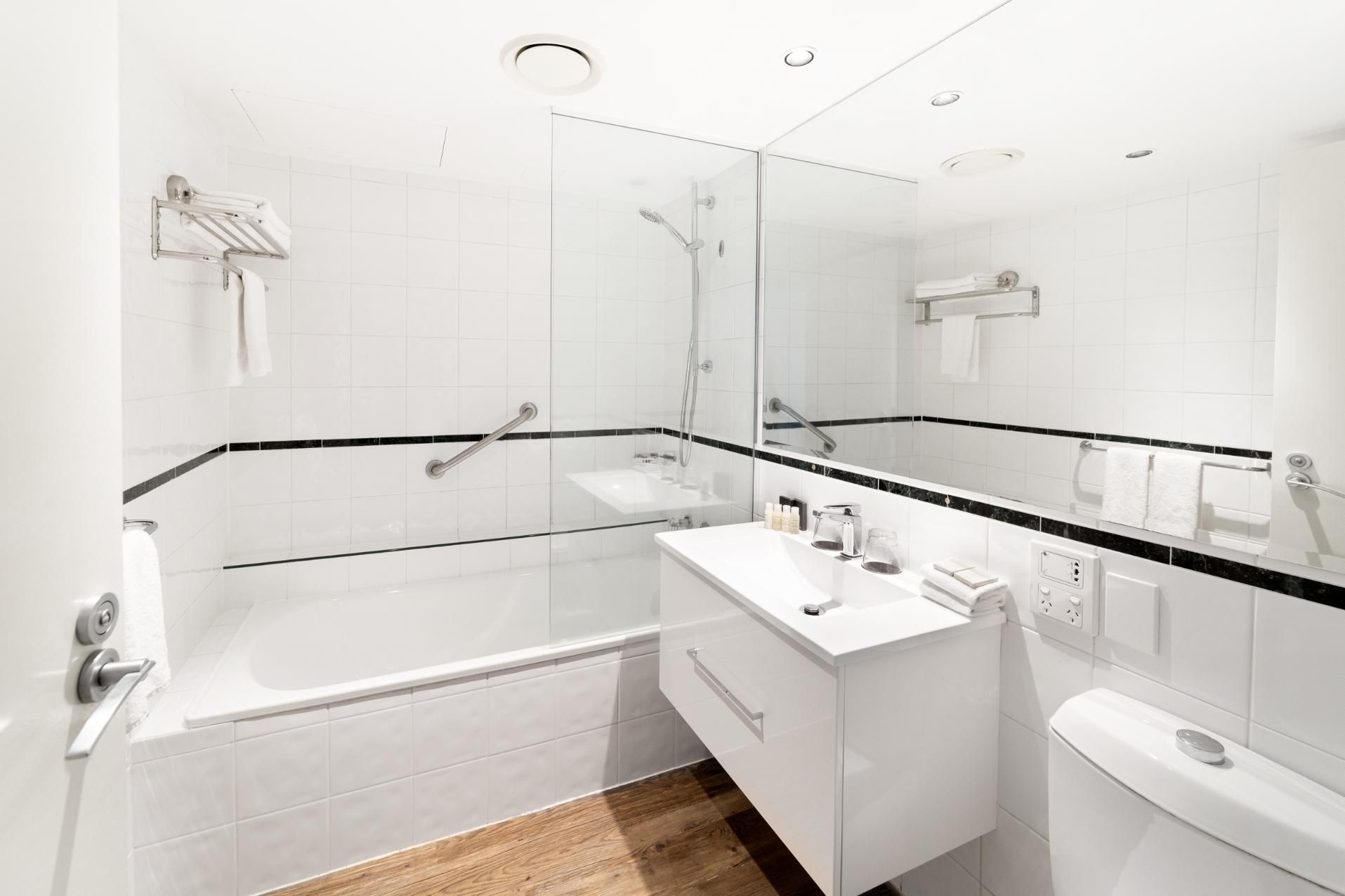 2 Double Beds Standard Ocean View