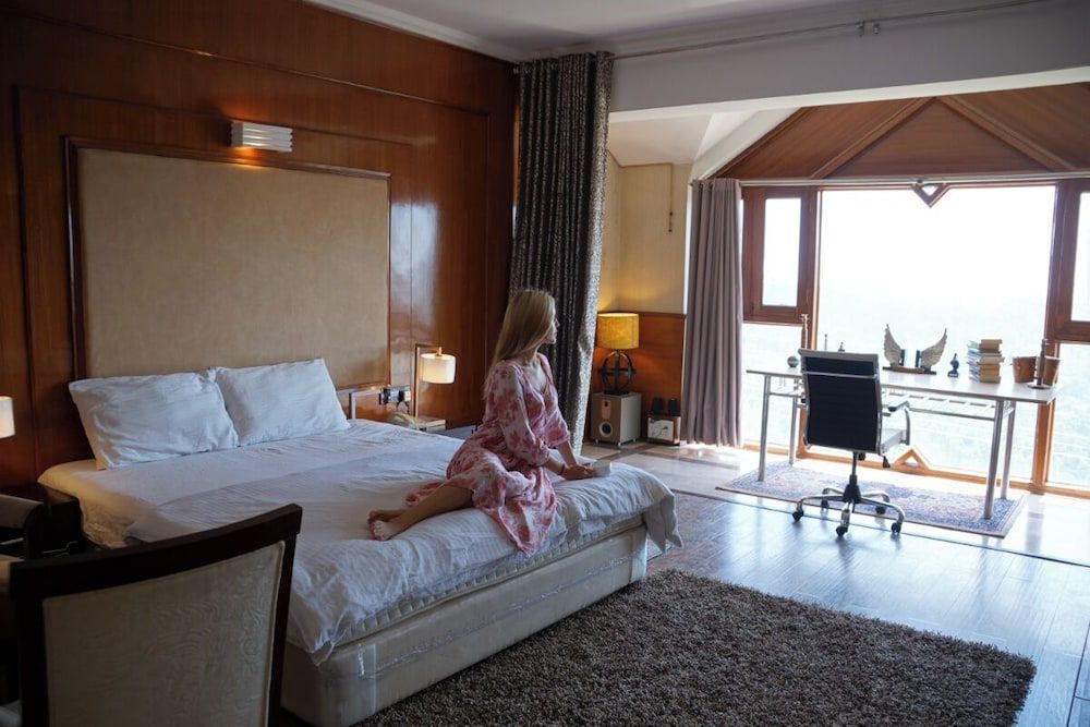 Dunn Perk Manor Homestay | Rooms & Restaurant  Junior Suite 8