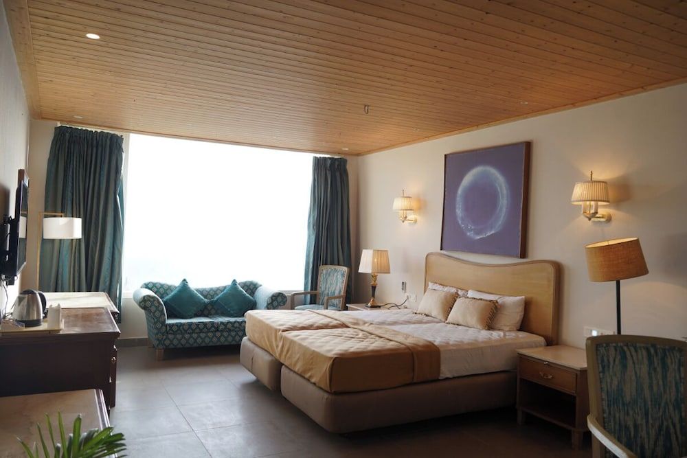 Dunn Perk Manor Homestay | Rooms & Restaurant  Junior Suite 11