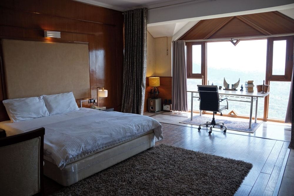 Dunn Perk Manor Homestay | Rooms & Restaurant  Junior Suite 14