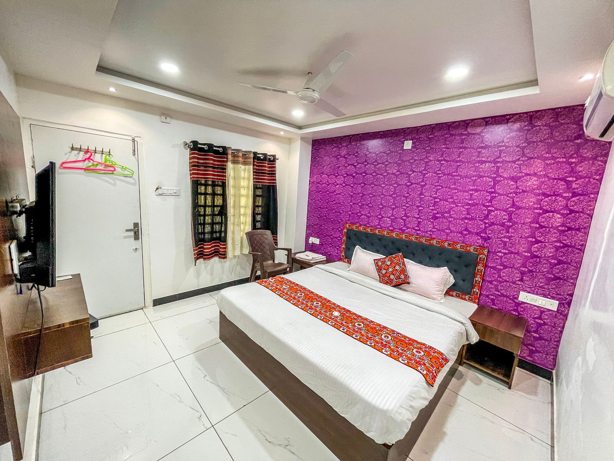 StayGuru Resort Farm Villa Semi Deluxe Room