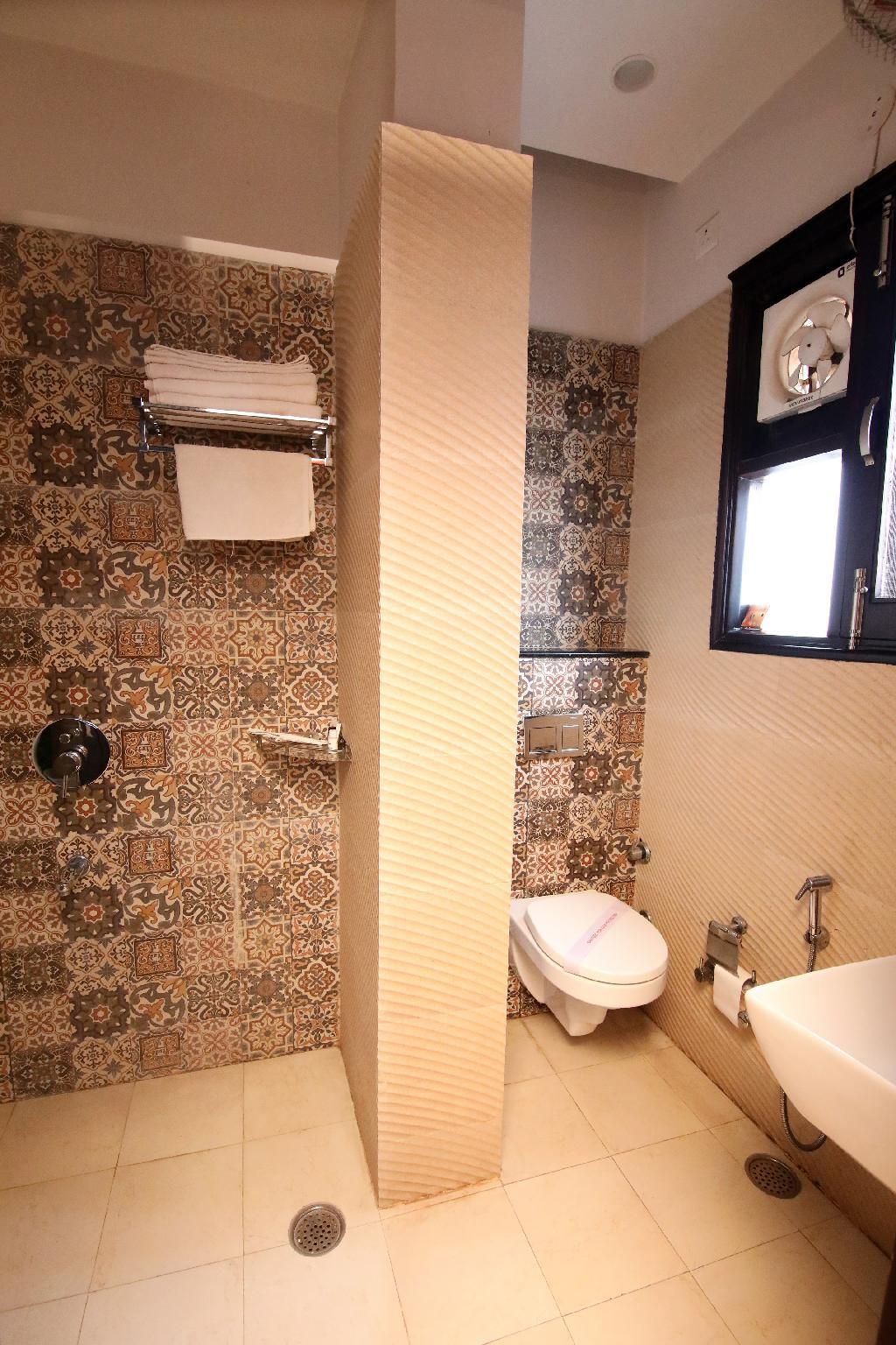 Corporate Deluxe(Climate Controlled Room with Super Comfortable Mattress)