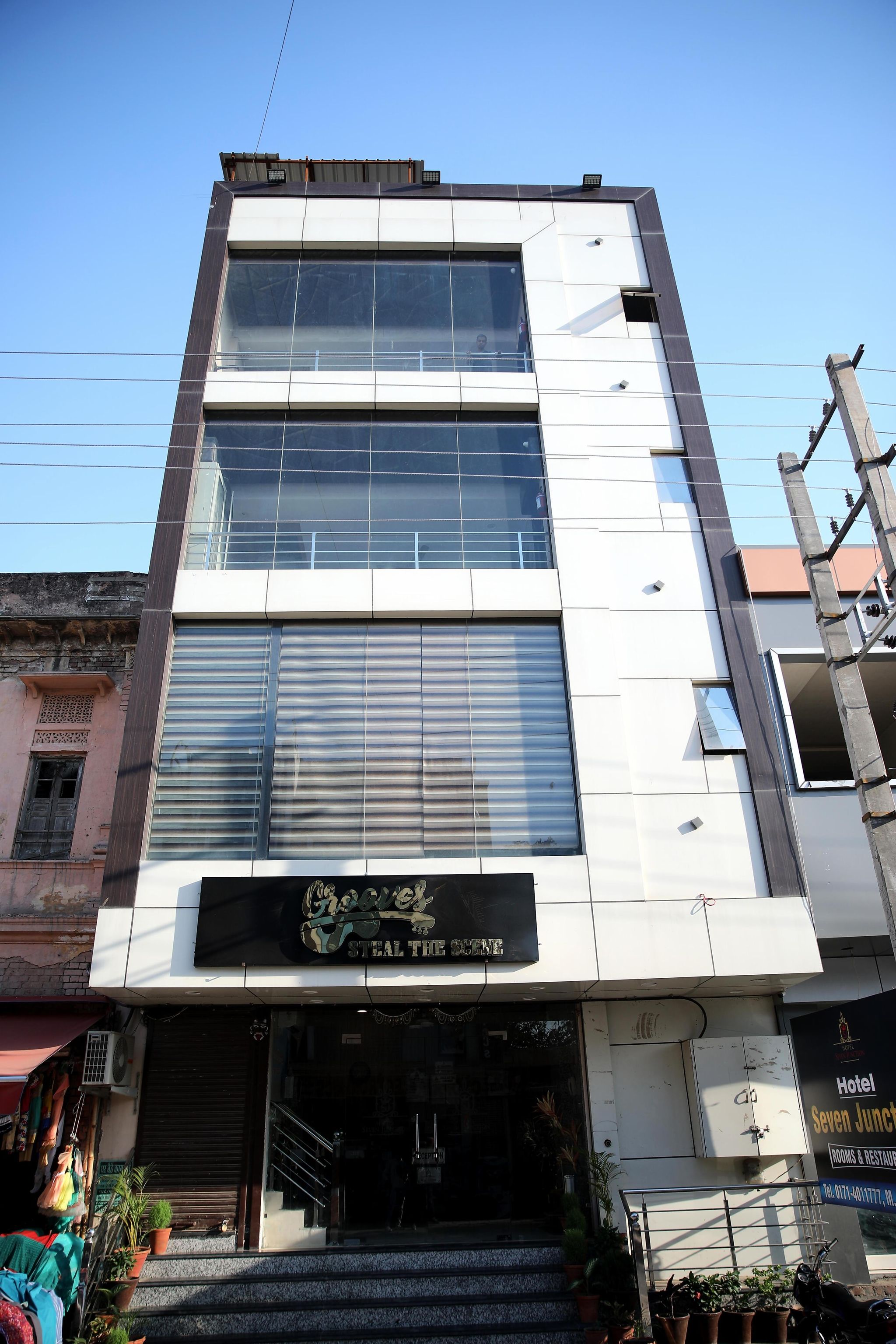Hotel Seven Junction