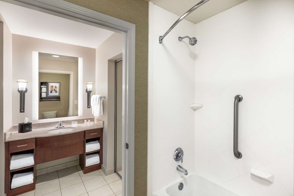Suite, 1 King Bed, Non Smoking