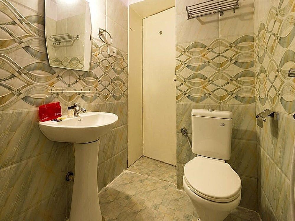 Hotel Blue moon by Sky Stays Deluxe Double Room 13