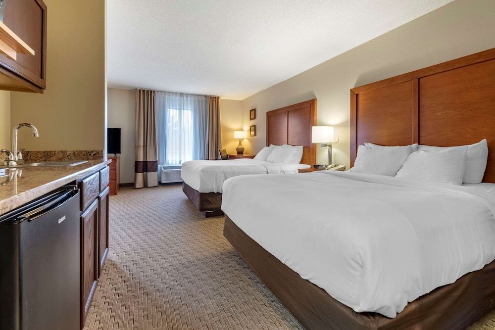 Suite, Non Smoking (2 Queen beds and 2 person Sofa bed)