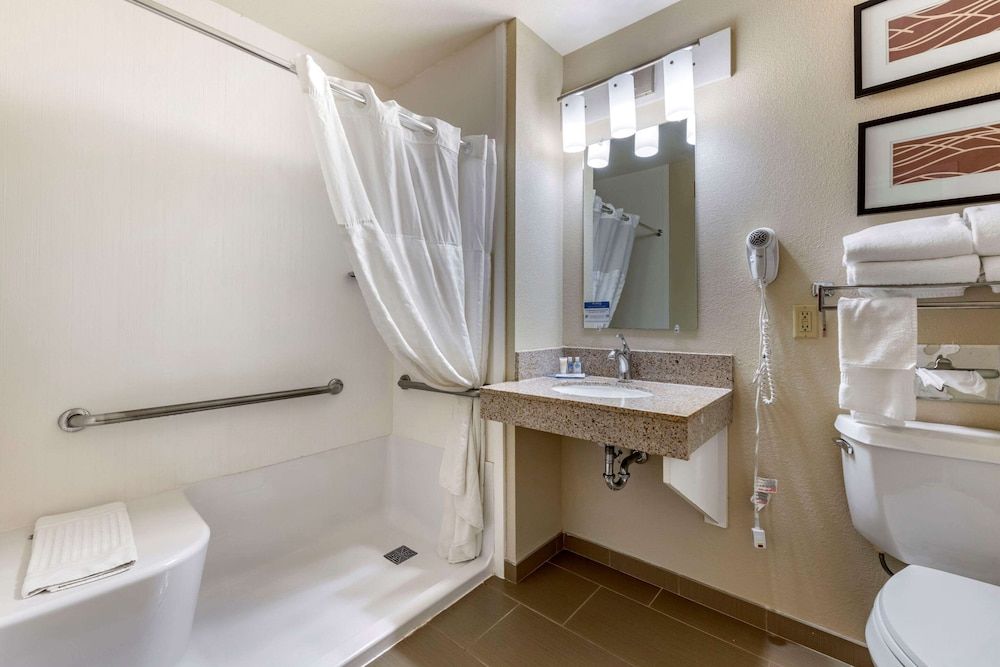 Suite, Multiple Beds, Accessible, Non Smoking