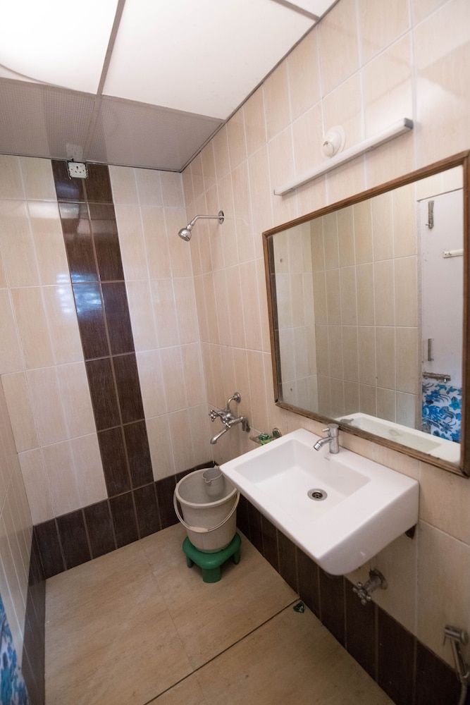 Umbrella Inn Double Room 4