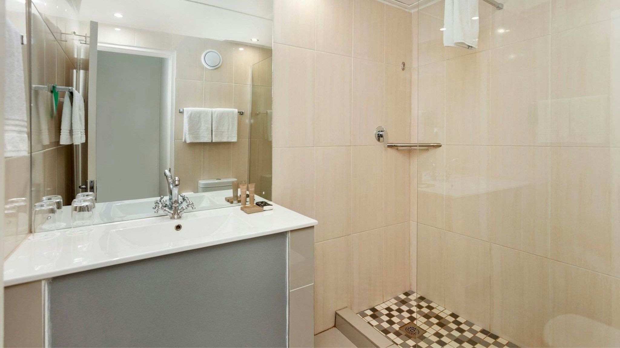 undefined The Parktonian All Suite Hotel 6