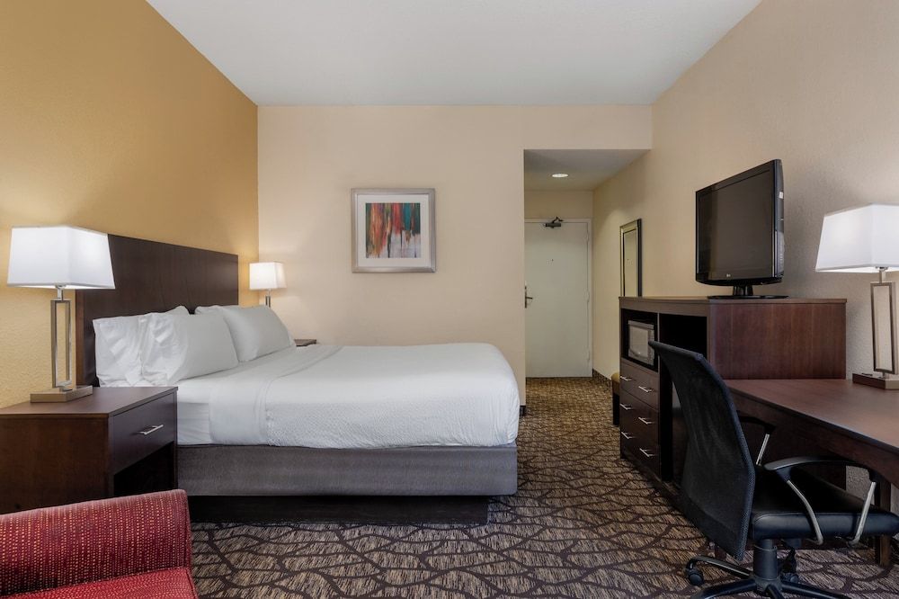 Standard Room, 1 King Bed (leisure)