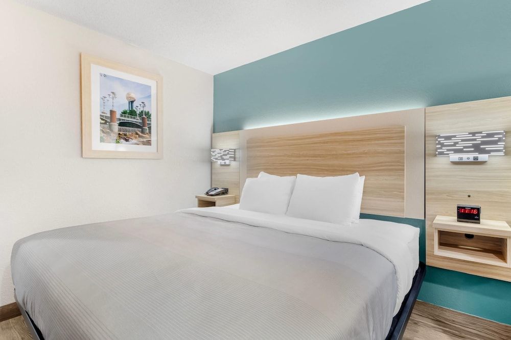 Standard Single Room, 1 King Bed, Non Smoking