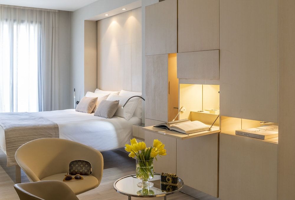 undefined Cram Hotel 4