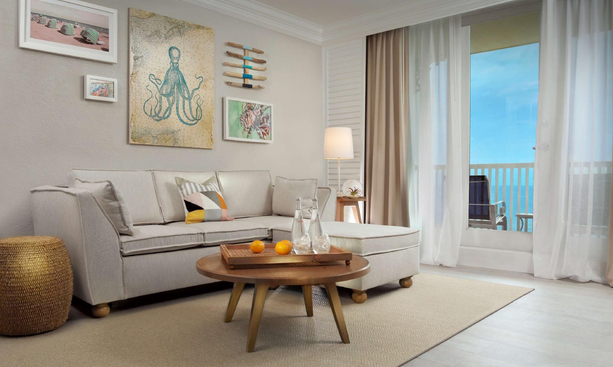 Premium Oceanfront Suite, 2 Queens
