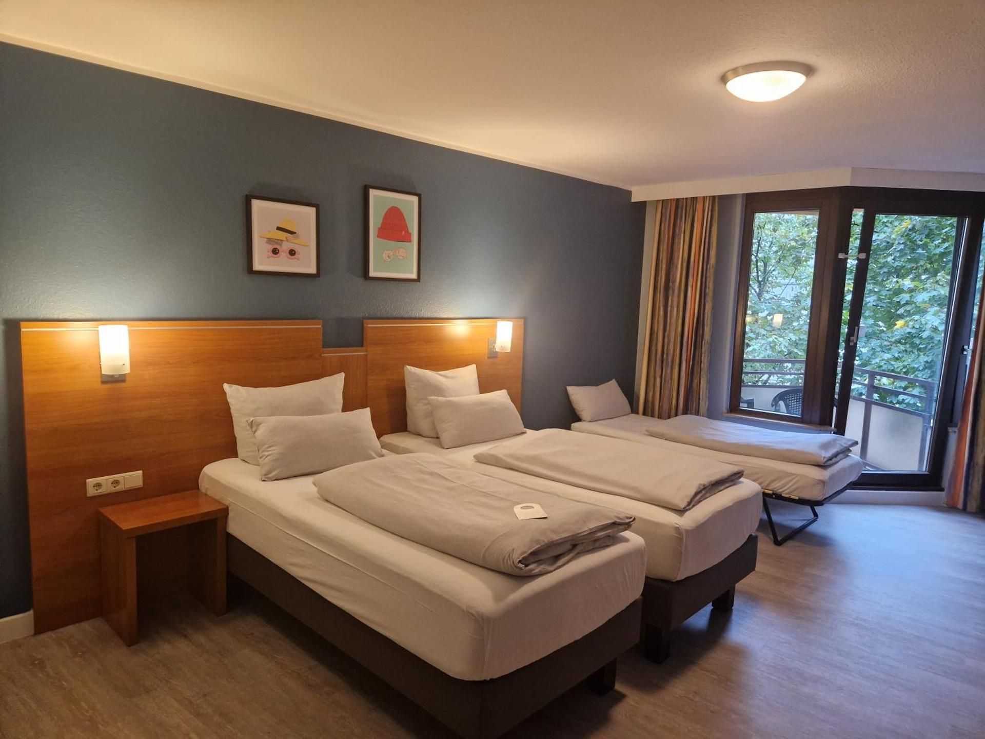 1 King Premium Garden View