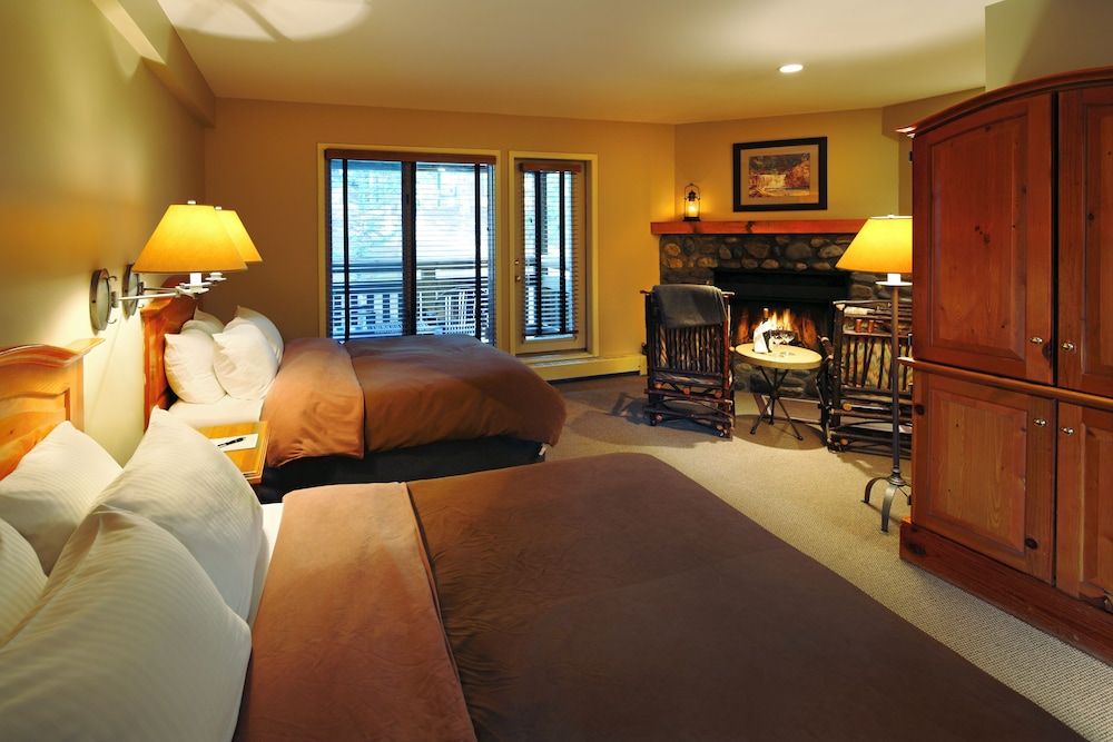 undefined Buffalo Mountain Lodge 2