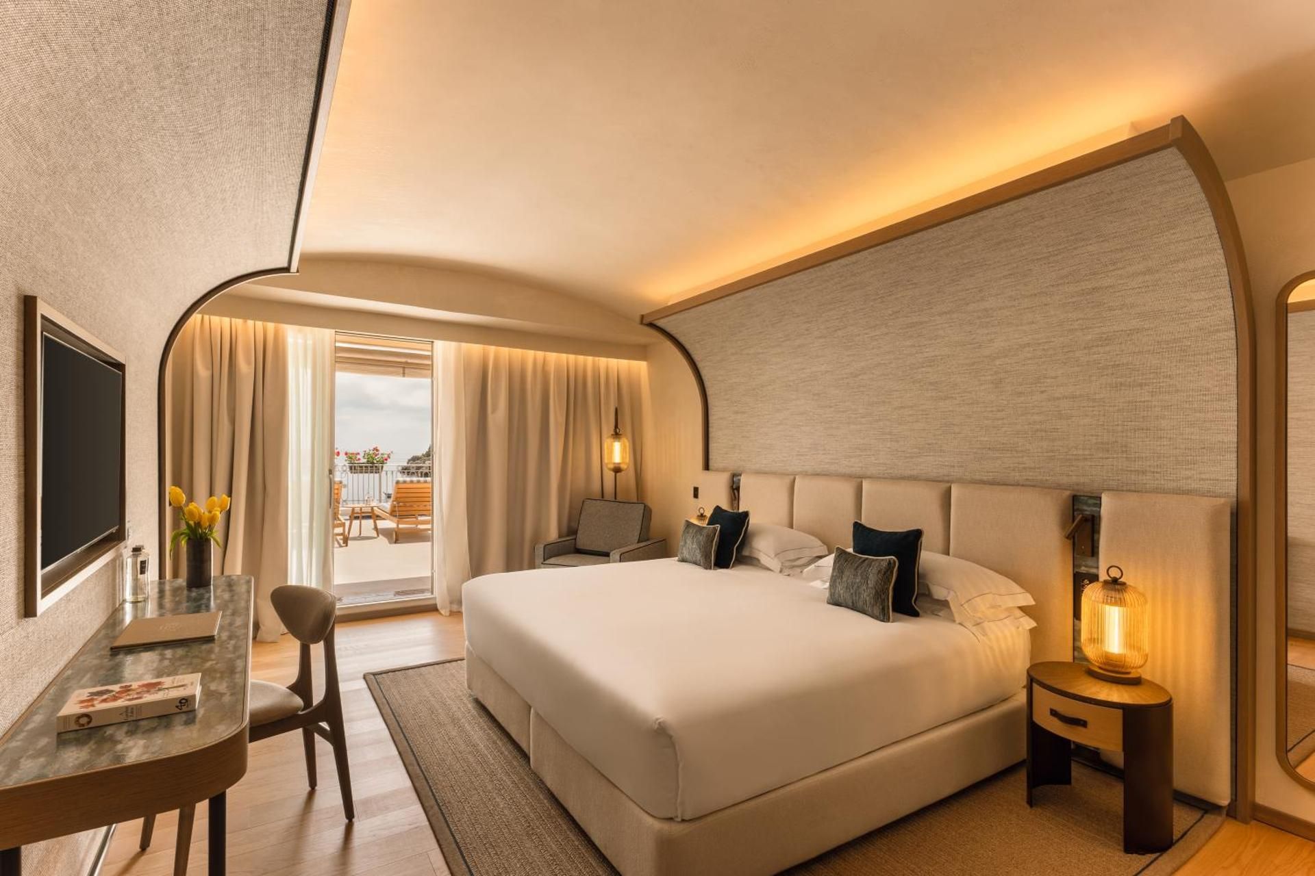 Deluxe Triple Sea View