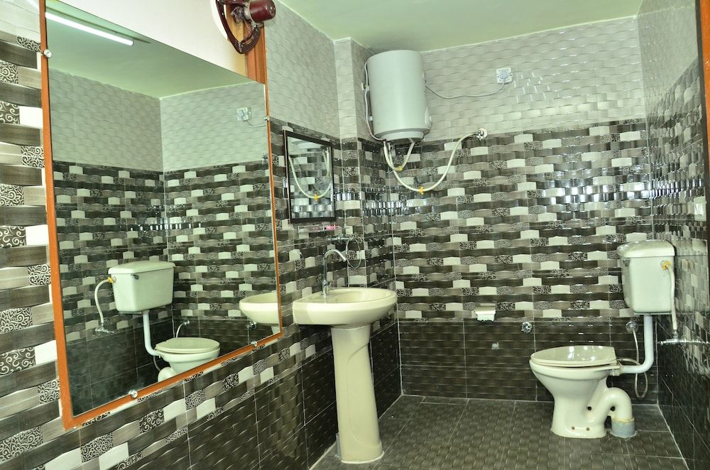 G Glossy Family Suite 3