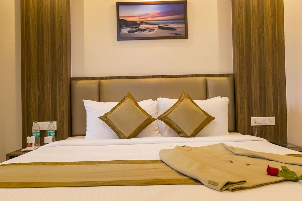 Grand Plaza Suites Standard Double Room 5