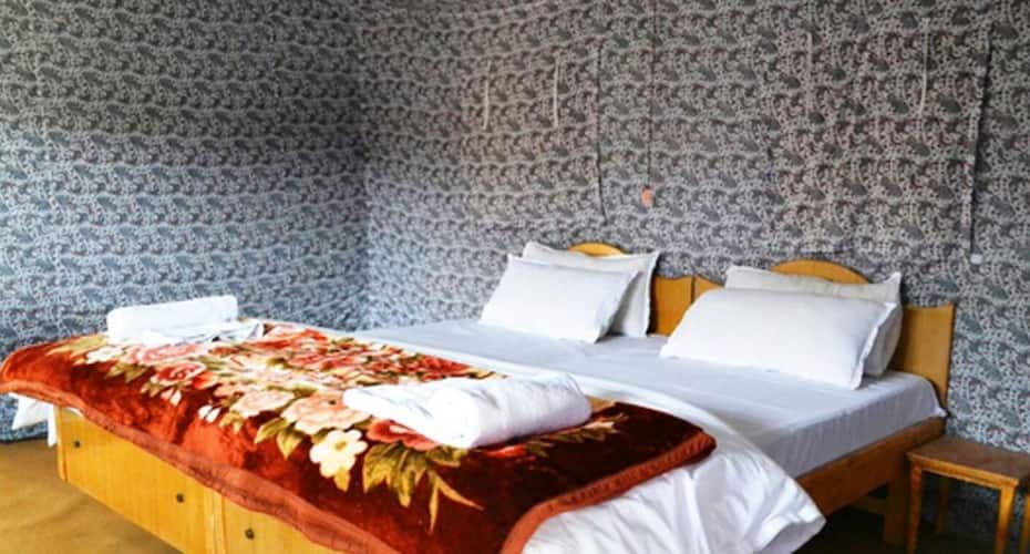 undefined Dowa Deluxe Camp 4