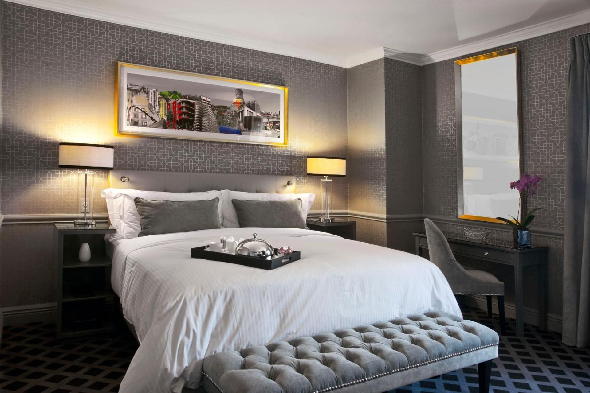 Luxury Suite