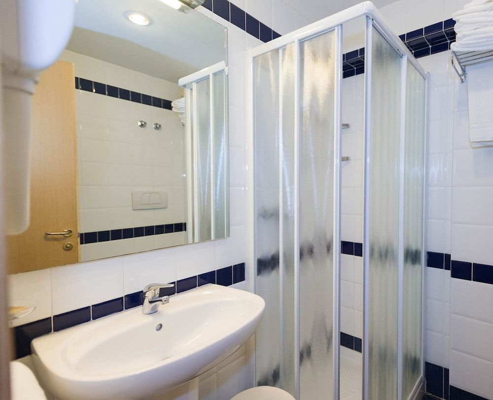 undefined Grand Hotel Continental 10