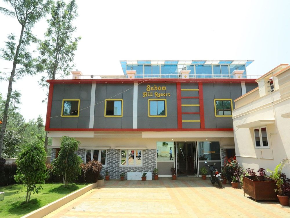 undefined OYO 13087 Subam Hill Resort