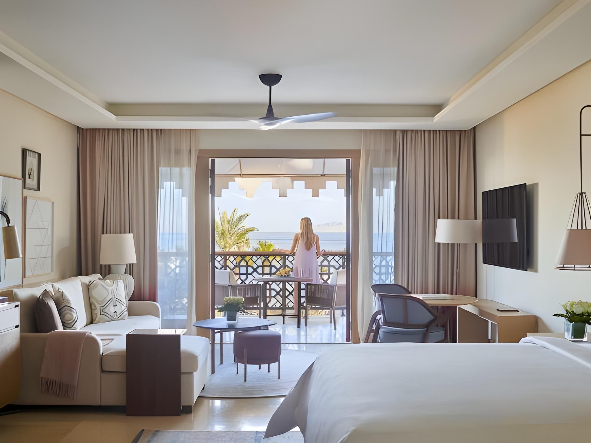 Premier Sea View King