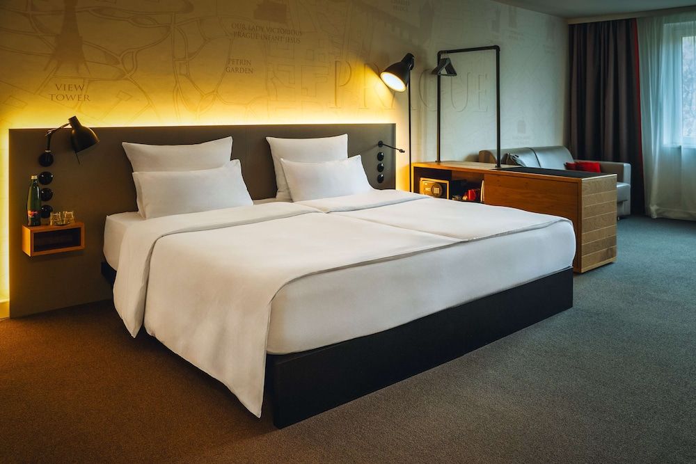 undefined Hotel PULSE8 6