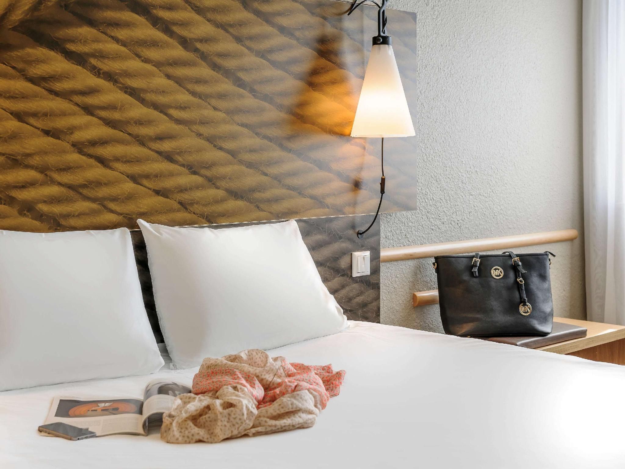 undefined ibis Berlin Mitte 6