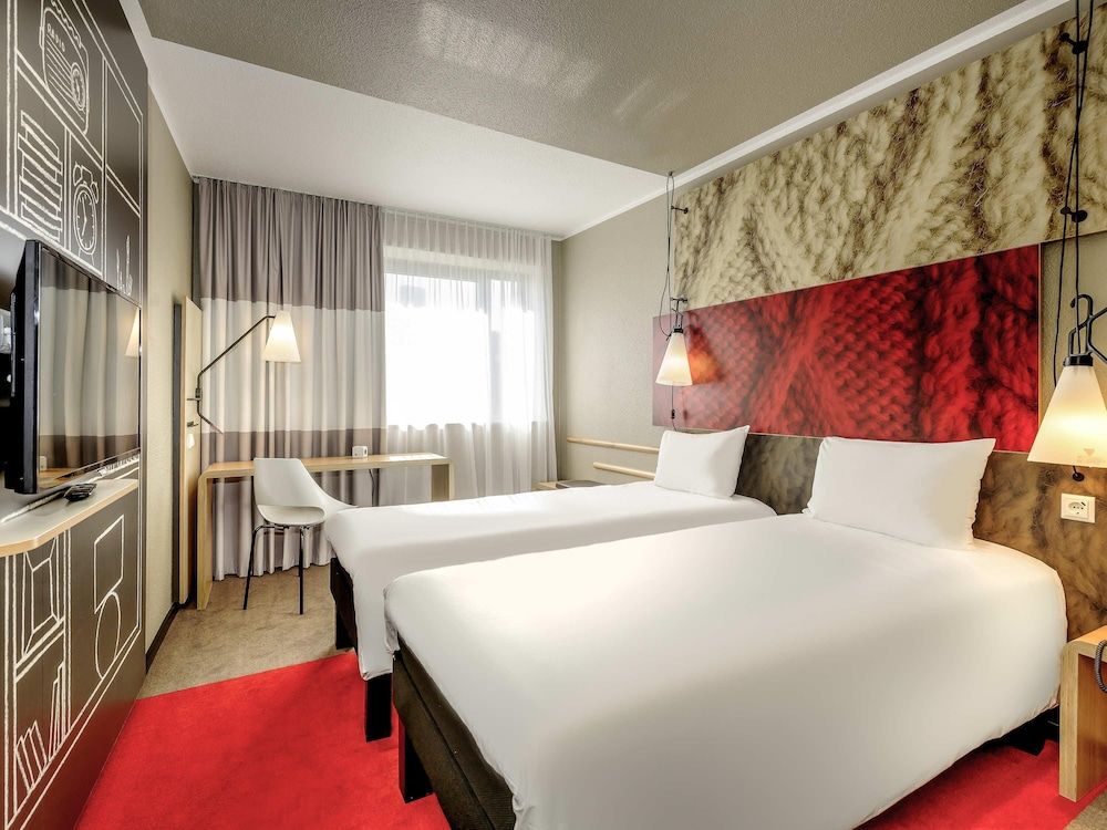 undefined ibis Berlin Mitte 10