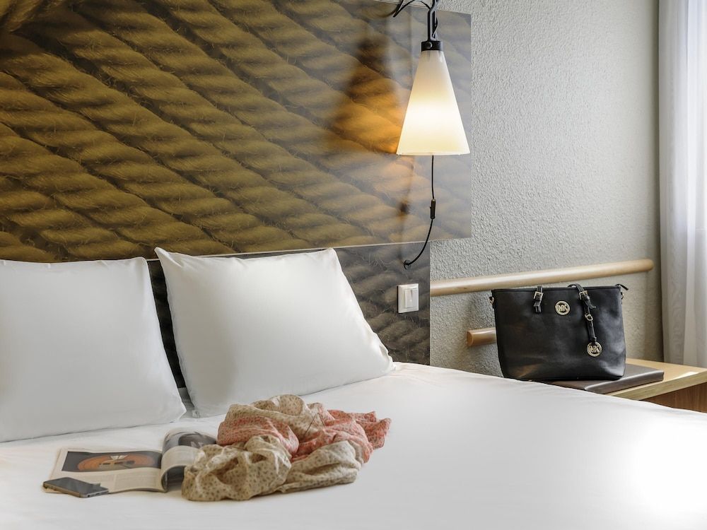 undefined ibis Berlin Mitte 6