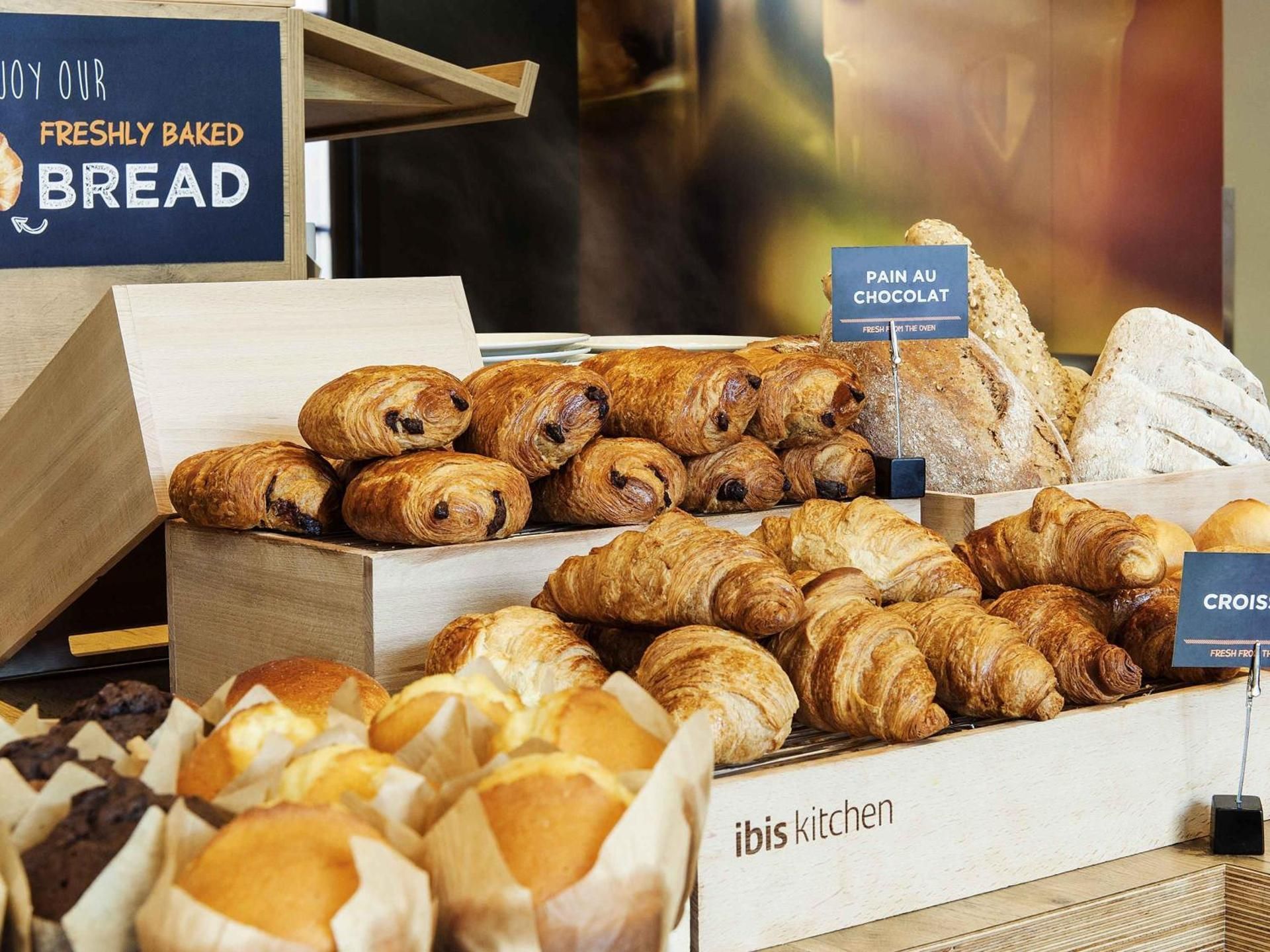 undefined Ibis Coventry Centre Hotel 10