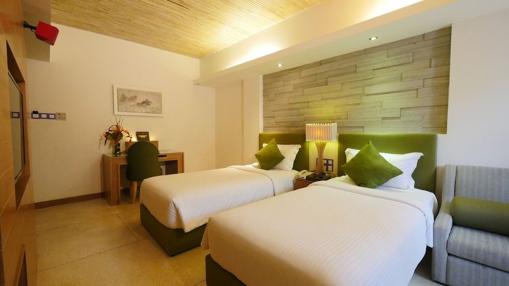 Cyberview Resort & Spa Superior King Garden View 2